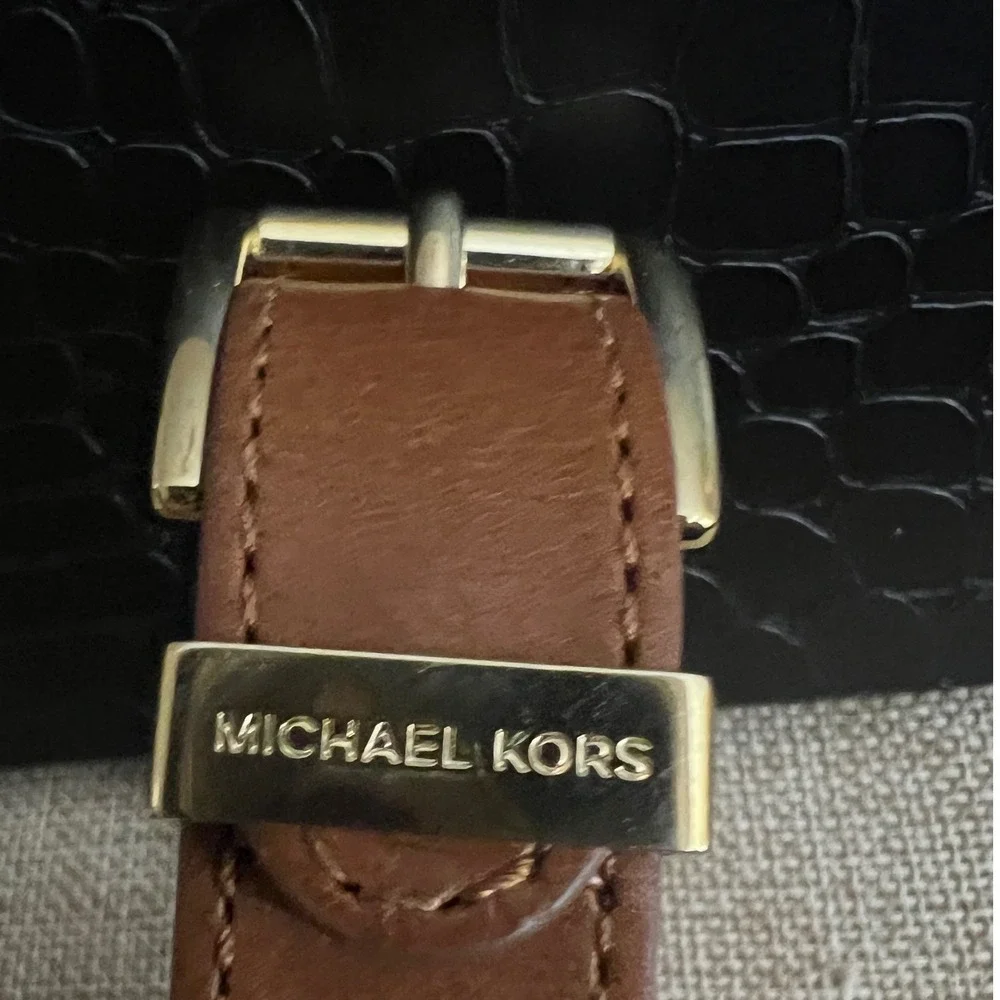 Michael Kors Brown Leather Gold Padlock Crystal Cuff Bracelet Size Medium Preppy